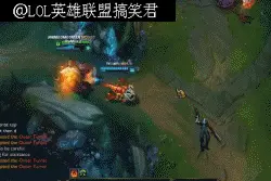 LOL从此对盲僧的r闪说再见，手速外快也比不过他站着一个E！图片