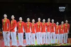 什么叫“女排精神”？郎平用人生回答你！  ​图片