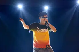 龙门beatbox小王子sugar王逸枢的独门乐器独步龙门！图片