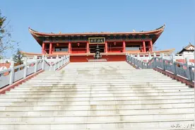 不一样的唐河八景传说之——莲花捧佛图片