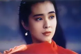 难怪那么美，只因那双桃花眼图片