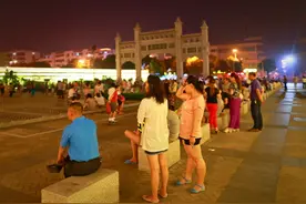 映像无锡.夜色荣巷图片