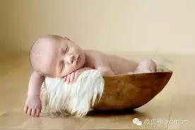 不可思议的32种婴儿反射反应图片
