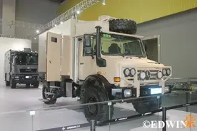 硬派拖拉机？奔驰乌尼莫克U4000越野卡车深度解析图片