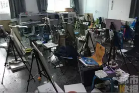 西安：答不出老师提的问题，全班130多个学生集体被打？图片