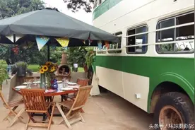 报废的双层巴士改装成的精美小旅馆，你想订都订不到了图片