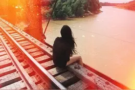 我想把自己卖了，钱给我妈图片