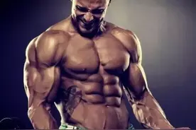 哑铃动作集合，在家锻炼全身肌肉！图片