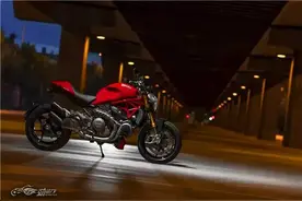 男人的梦想坐骑（九），杜卡迪Monster 1200图片