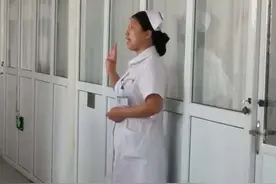 中隧养老康护中心护工、义工周例会培训图片