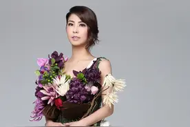 天后许茹芸成世界首位穿山本耀司高定婚纱女歌手,美的让人着迷！图片