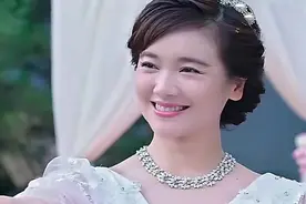 三个女儿一起结婚，不料婆婆宣布一件事，女儿们木然