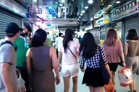 探访重庆大厦，最廉价的访港住宿宝地视频封面