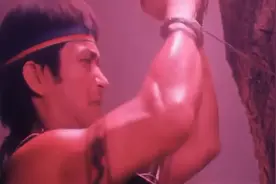 舍利子足有鸡蛋大小，原来就藏在佛像眼睛中，挖开后山洪瞬间爆发视频封面