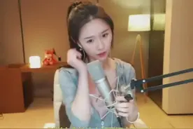 张信哲《信仰》KTV必点歌曲，曾是多少人的信仰，美女阿冷翻唱