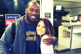 甩NBA球星夫人几条街！来看NFL中的10大最美人妻！图片