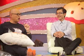 极品老板竟曾被员工整蛊进警局 观众竟嗅出“浓浓CP感”图片