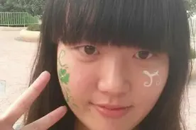 信商足球妹！别人家的球队一枝花图片