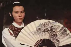 他创下武打片黄金时代，是一代喜剧功夫明星，却英年早逝猝死家中图片