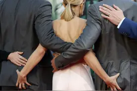 两手抓，两手都要“硬”！百元超值备用手机推荐图片