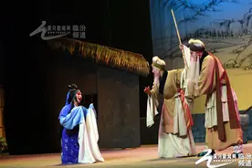 新编蒲剧《琵琶记》在临汾梨园堂首演图片