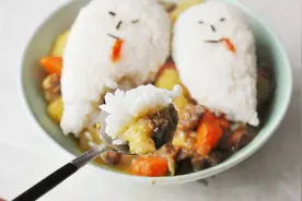 这碗咖喱饭竟然有幽灵 太奇葩 据说99%的人都没吃过！图片