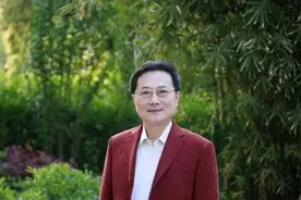 全民皆兵的日子里图片
