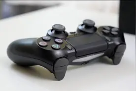 PS4新款主机开箱视频曝光：机身变化很大！图片