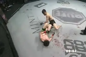 终极格斗MMA赛事11 张美煊 VS 阿木日吉日嘎拉图片