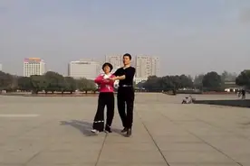 广场交谊舞 双人舞 探戈《梁祝》图片