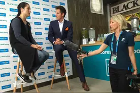 李娜全家现身澳网“捞金”图片