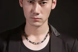 时尚型男适合佩戴什么项链？图片