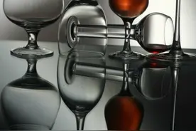红酒杯的样子怎么都不一样，为什么制造出不一样的红酒杯？图片