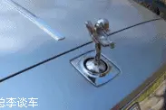 劳斯莱斯到底有多豪！1个车标24万，1把雨伞10万图片