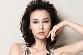 40岁中年女人适合的染发发型，修颜效果好，时尚气质爆棚！图片