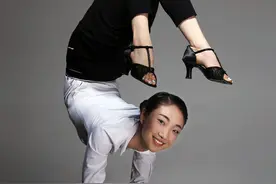 藤式“弧度”！ 中国柔术女王上演人体极限图片