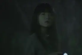 《六世古宅》女孩夜晚荒郊野外遇鬼图片