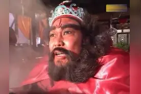 《天师钟馗》钟馗捉鬼，被封为“除魔大将军”图片