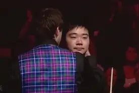 奥沙利文决赛打哭丁俊晖，小丁当时还是年轻啊！图片