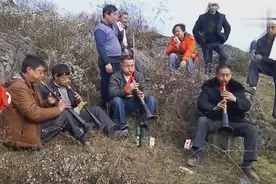 彝族唢呐，老草谱图片