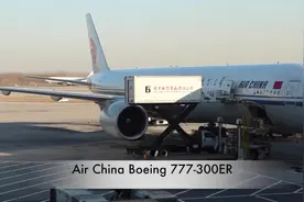 老外体验国航波音777客机商务舱，看看和经济舱有多大区别？图片