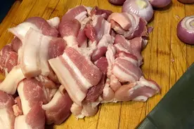 细说卤肉饭——唇齿缠绵的肉欲图片