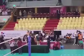 澳门站中国土耳其大战打完后，古德蒂竟然找朱婷唠嗑去了？视频封面