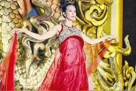 莫文蔚：爱玩儿 曾想过做模特图片