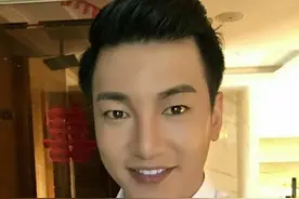 《巴啦啦小魔仙》里的游乐王子，现在长这样！图片