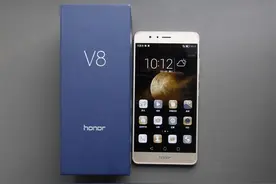 5.7英寸旗舰手机推荐 荣耀V8让你感受大视界图片