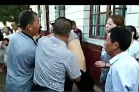 暑期下河游泳再成关注焦点，家长们一定要好好看住自己的孩子图片