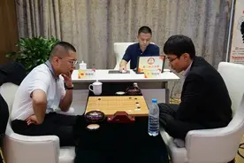 百灵杯陈耀烨击败朴廷桓 半决赛中韩平分秋色图片