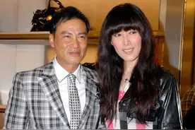 明星夫妻女高男低，王祖蓝矮老婆13CM上演最萌身高差图片