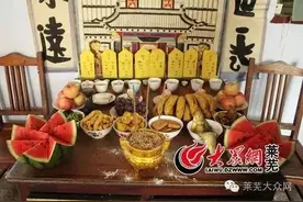 莱芜中元节：请家堂摆供桌 七月十五半年“圆”图片
